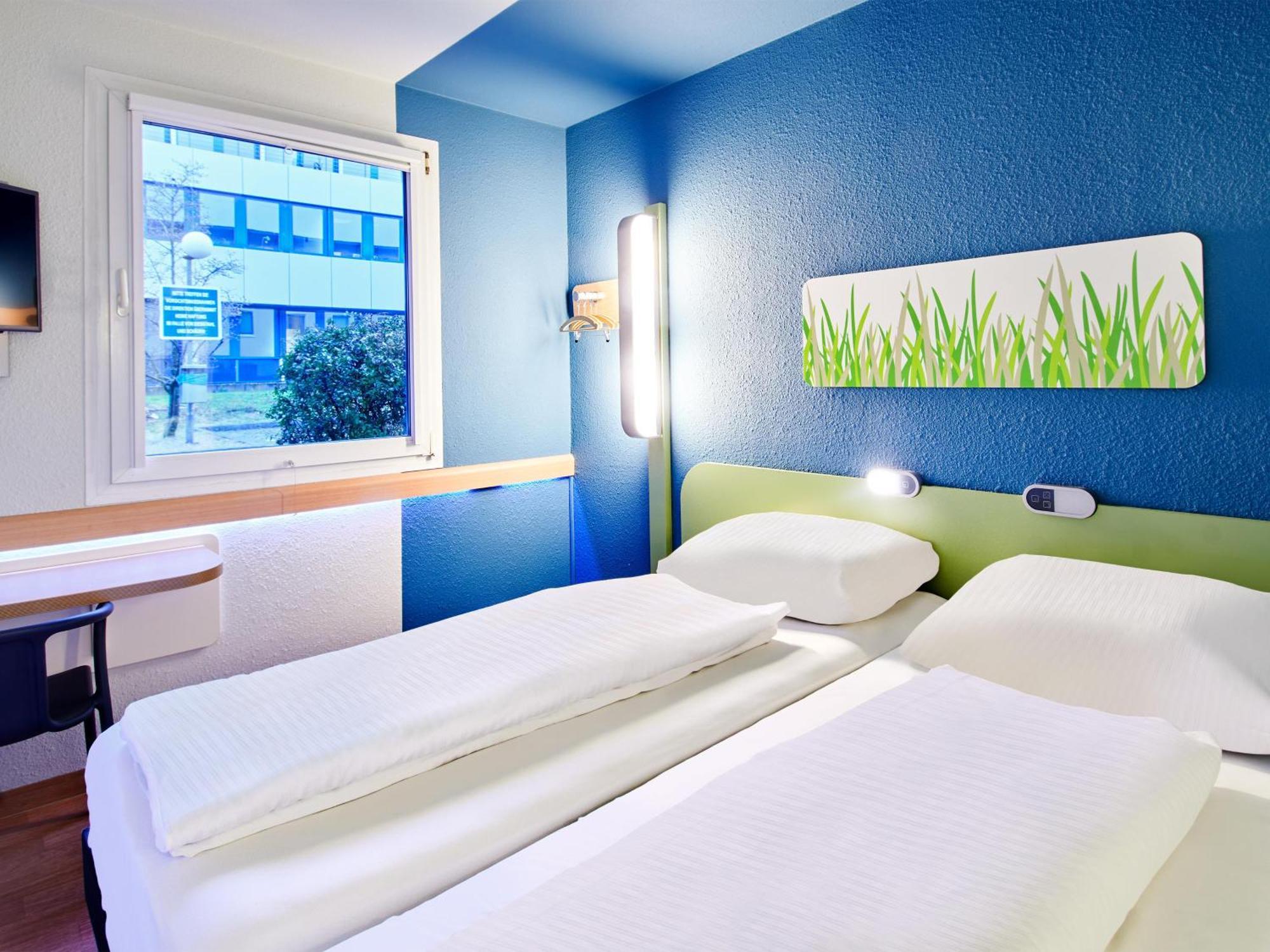 B&B Hotel Wuerzburg-Ost Exteriör bild